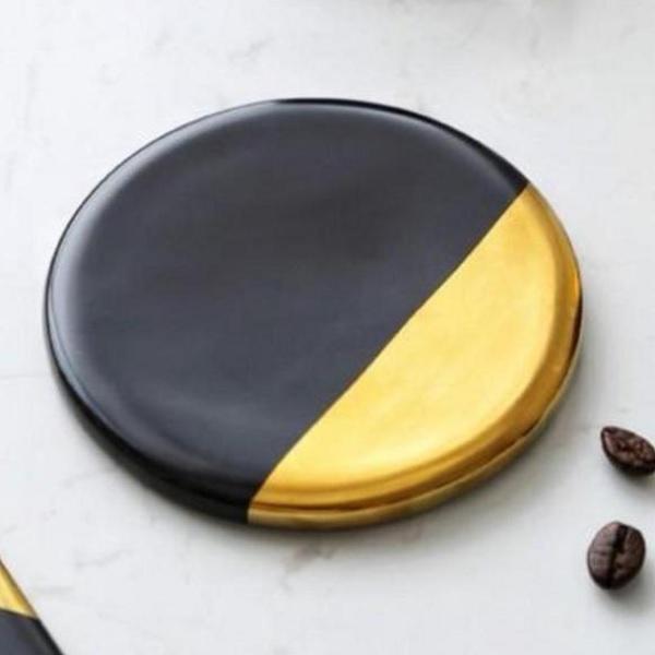 LUXE™ - 4 LUXURY COASTERS - GOLDEN AND BLACK MATTE