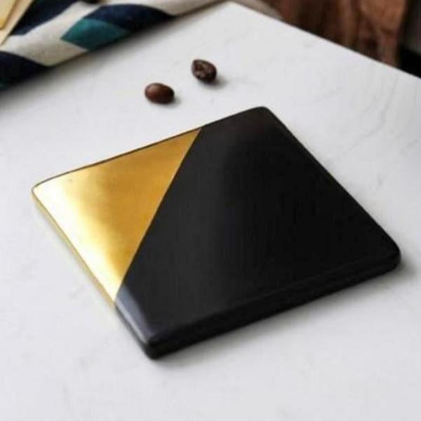 LUXE™ - 4 LUXURY COASTERS - GOLDEN AND BLACK MATTE