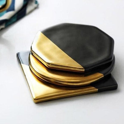 LUXE™ - 4 LUXURY COASTERS - GOLDEN AND BLACK MATTE